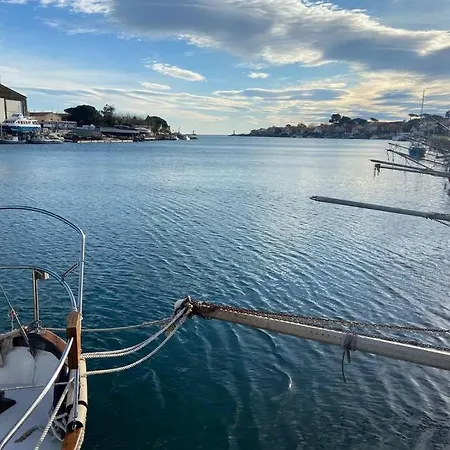 Appartement Calme Vue Sur L'Herault Et La Mer Agde Buitenkant foto